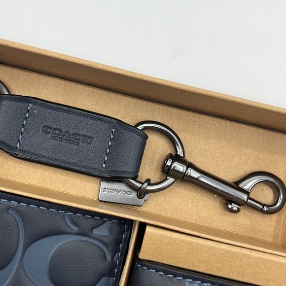 Coach SET Wallets and Key Fob denim color - Picture 5 of 6